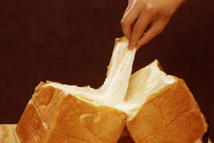 それぞれの食材にこだわった食パン！そのままちぎって、ふんわり優しい口どけを楽しんで