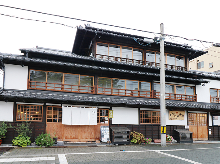 「旧ゑびや旅館」 外観