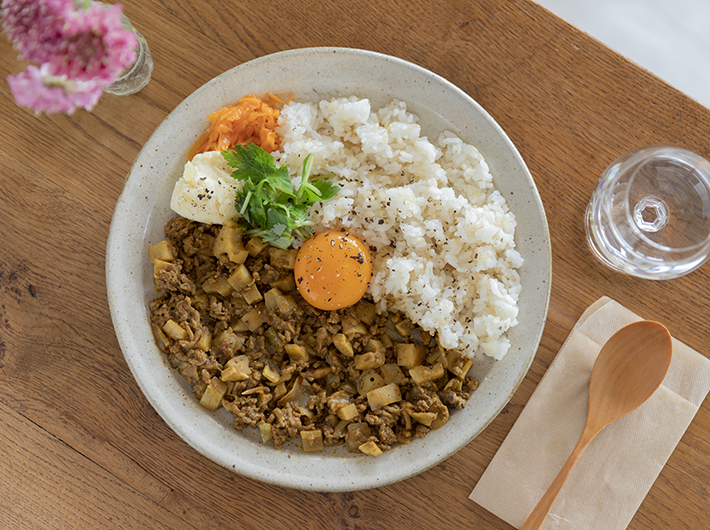 れんこんとエリンギのスパイスキーマカレー